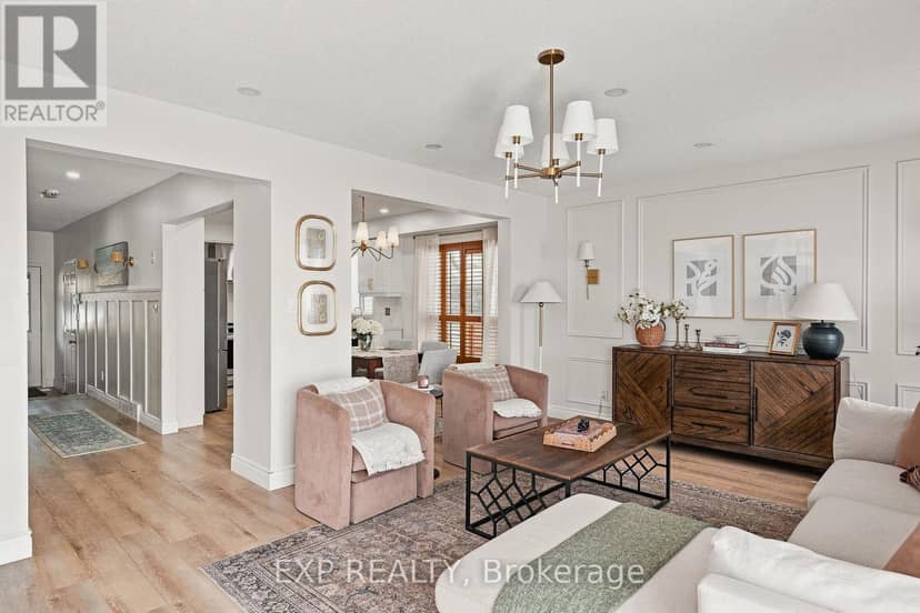 116 Henhoeffer Crescent — photo 12 of 33