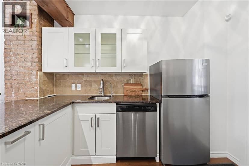 128 ROBERT Street — photo 14 of 36