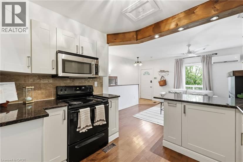 128 ROBERT Street — photo 16 of 36