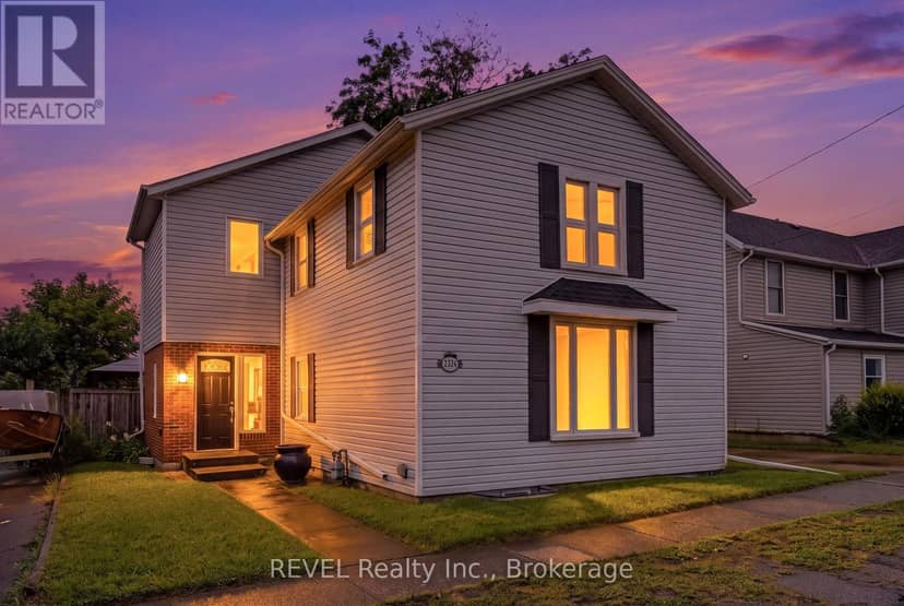 2324 Centre Street, Thorold, photo 2