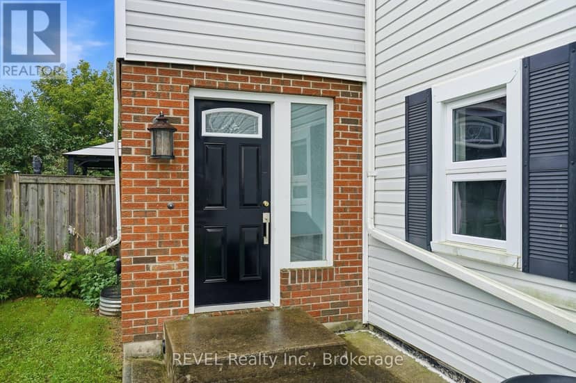 2324 Centre Street, Thorold, photo 5