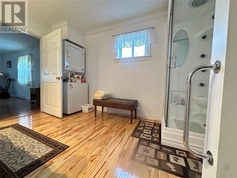 24-36 Tamarack Drive — photo 17 of 29