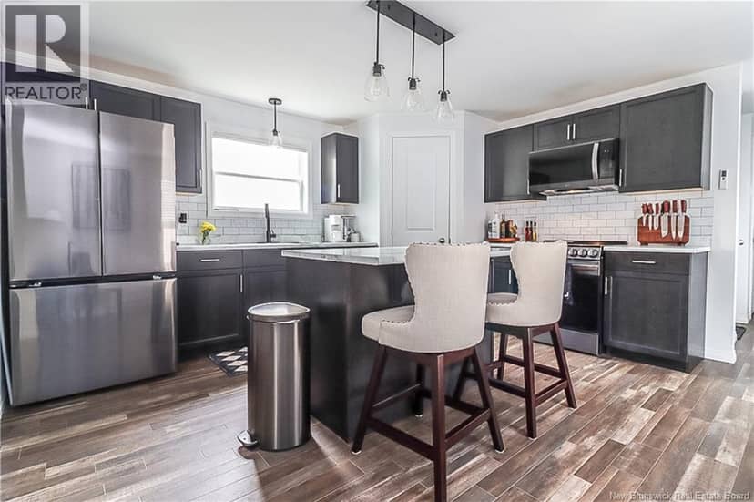 12 Gull Street — photo 7 of 29
