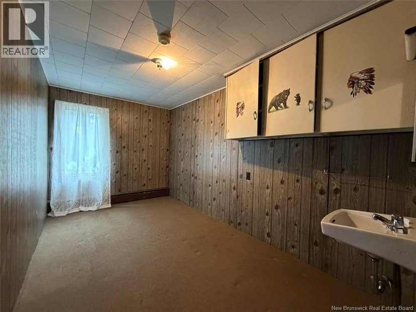 2371 Commerciale Street — photo 29 of 40