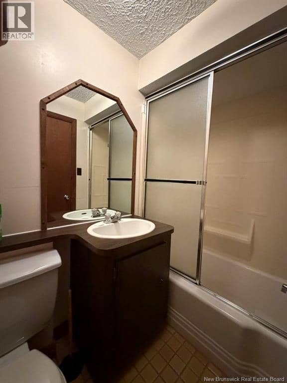 2371 Commerciale Street — photo 24 of 40