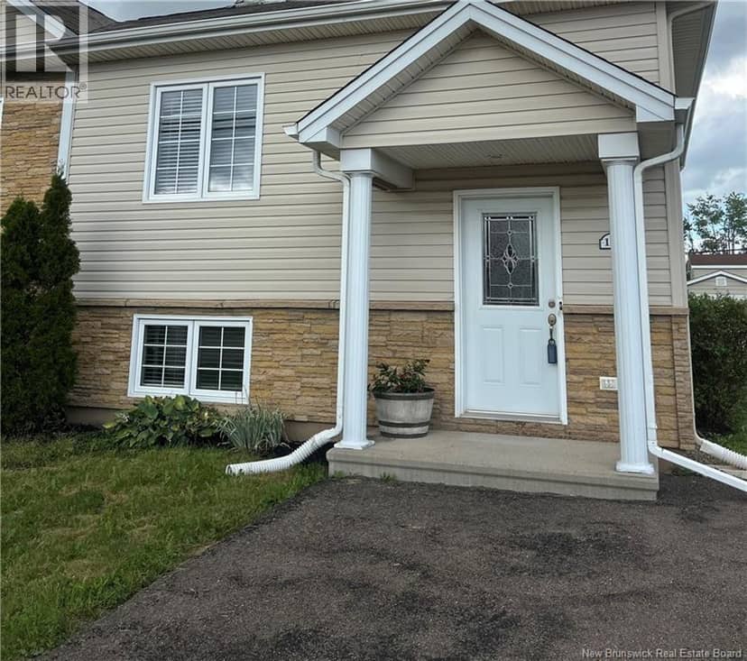 106 Lakeburn Avenue — photo 2 of 40