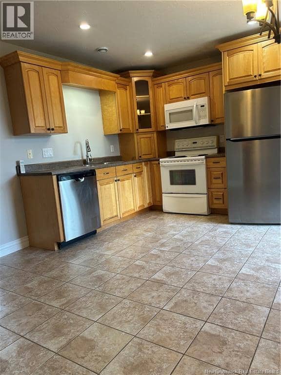 106 Lakeburn Avenue — photo 23 of 40