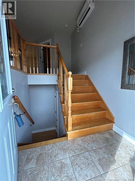 106 Lakeburn Avenue — photo 8 of 40