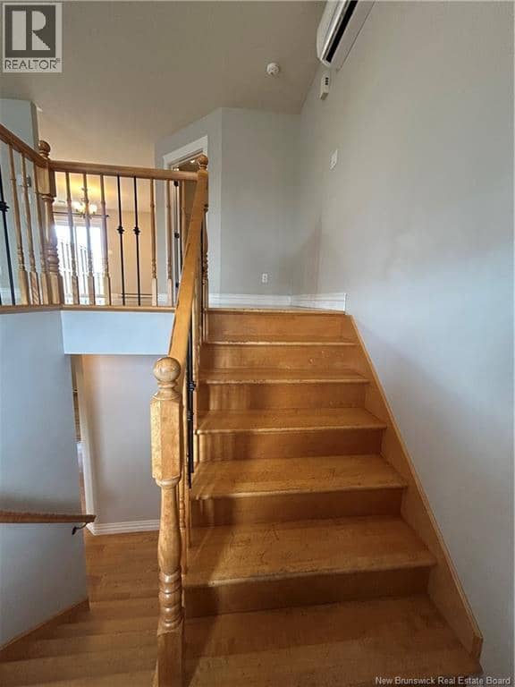 106 Lakeburn Avenue — photo 9 of 40