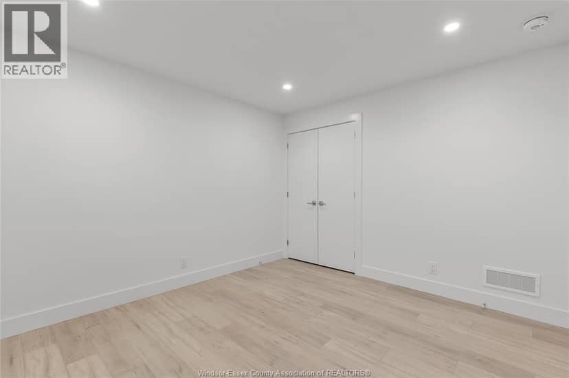 13 Eagle Street — photo 23 of 24