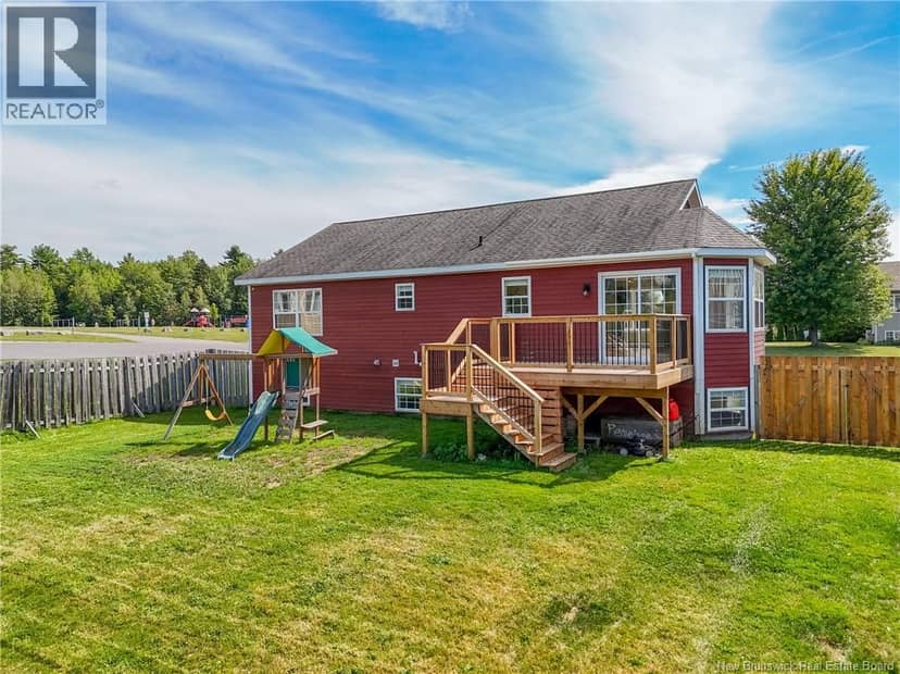 33 Hallihan Drive — photo 38 of 40