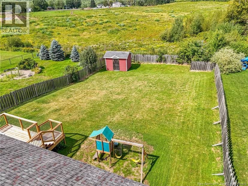 33 Hallihan Drive — photo 37 of 40