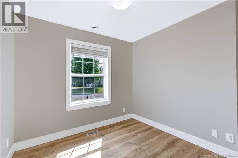 33 Hallihan Drive — photo 21 of 40