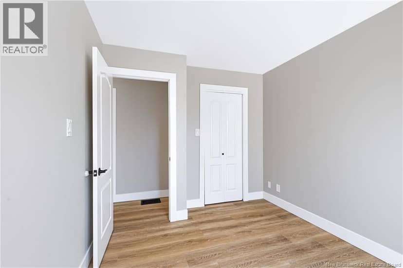 33 Hallihan Drive — photo 24 of 40