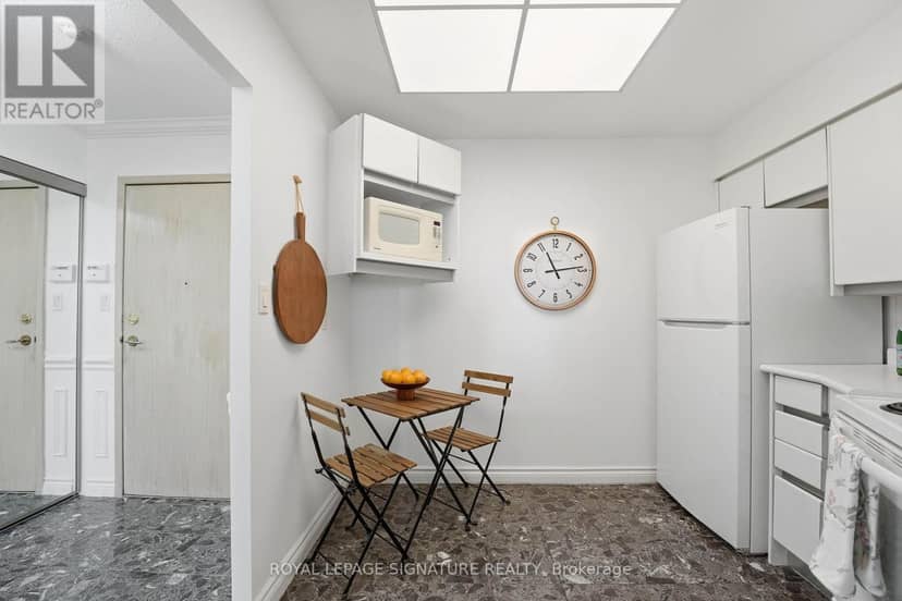 PH1 - 20 Guildwood Parkway — photo 10 of 31