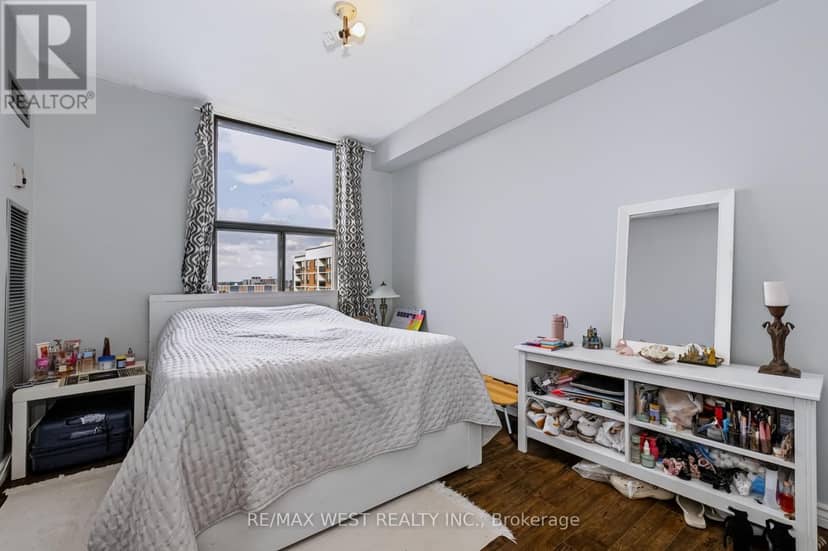 2307 - 75 Emmett Avenue — photo 36 of 40