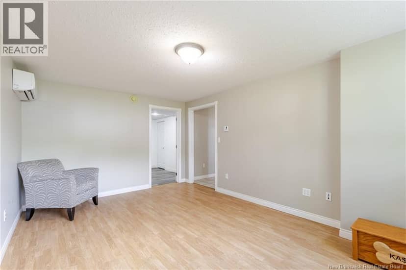 16 Hartford Lane — photo 33 of 40