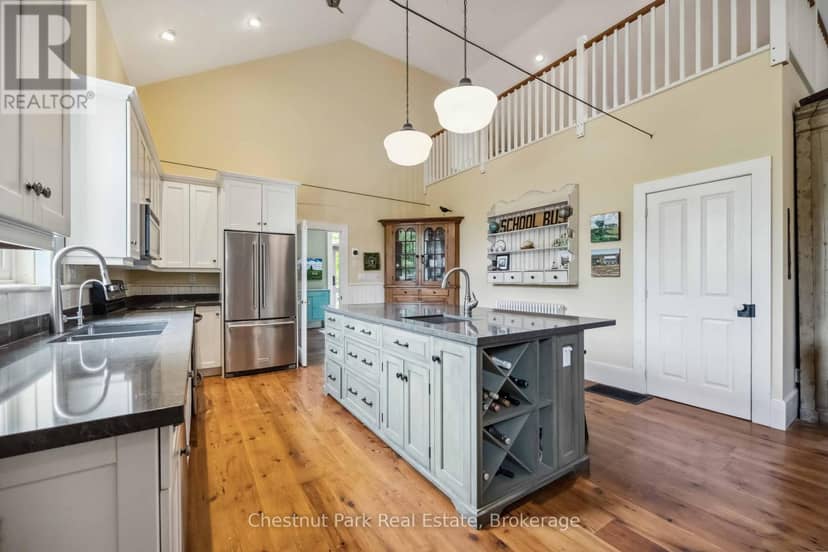 553763 Road 55 — photo 14 of 40