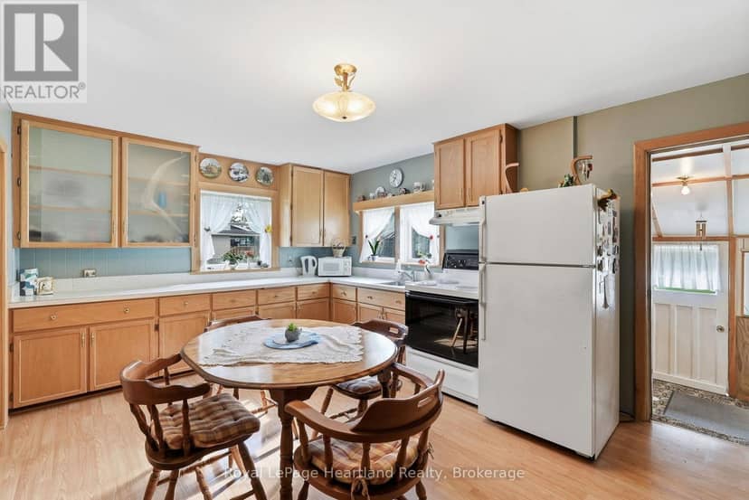31 Louise Street — photo 12 of 40
