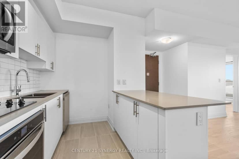 506 - 805 Carling Avenue — photo 12 of 40