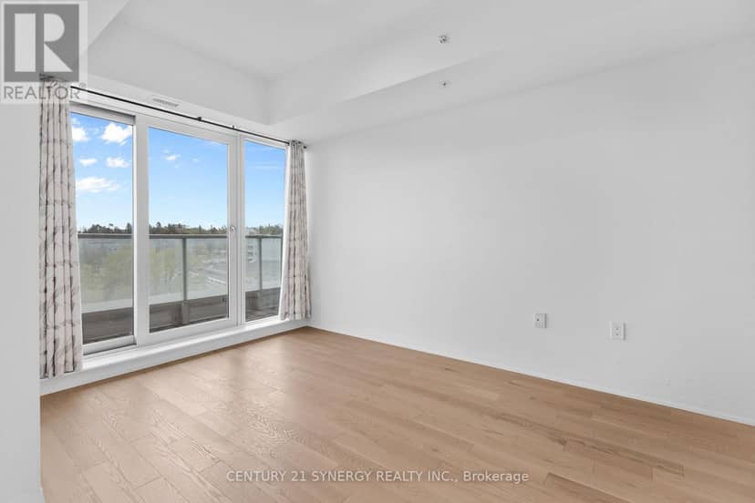 506 - 805 Carling Avenue — photo 17 of 40