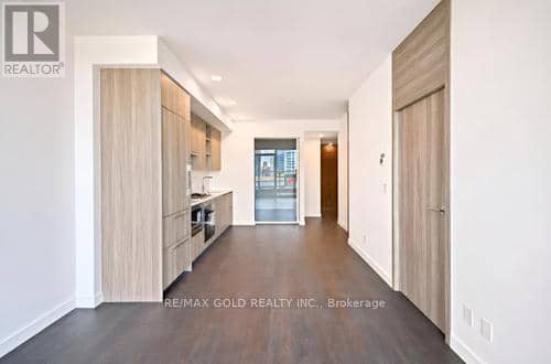 229 - 75 Billes Heights — photo 9 of 40