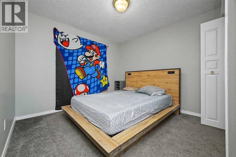 7208 99A Street — photo 9 of 14