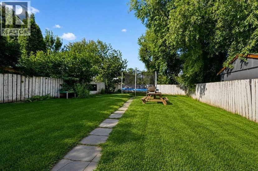 7208 99A Street — photo 14 of 14