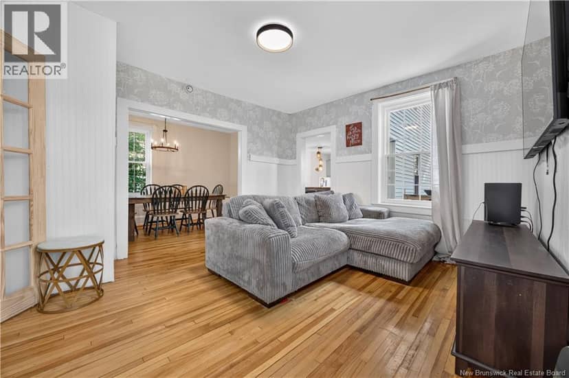 532 King George HWY — photo 10 of 32