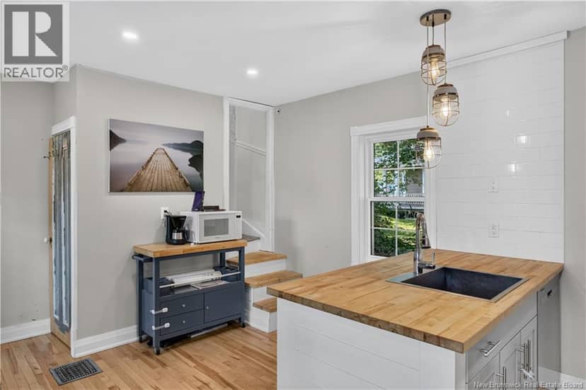 532 King George HWY — photo 16 of 32