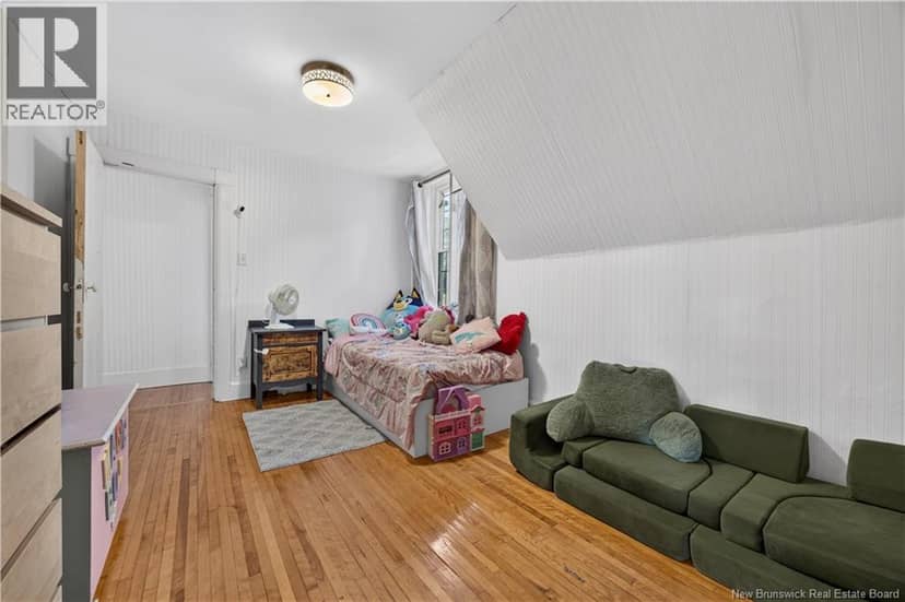 532 King George HWY — photo 25 of 32