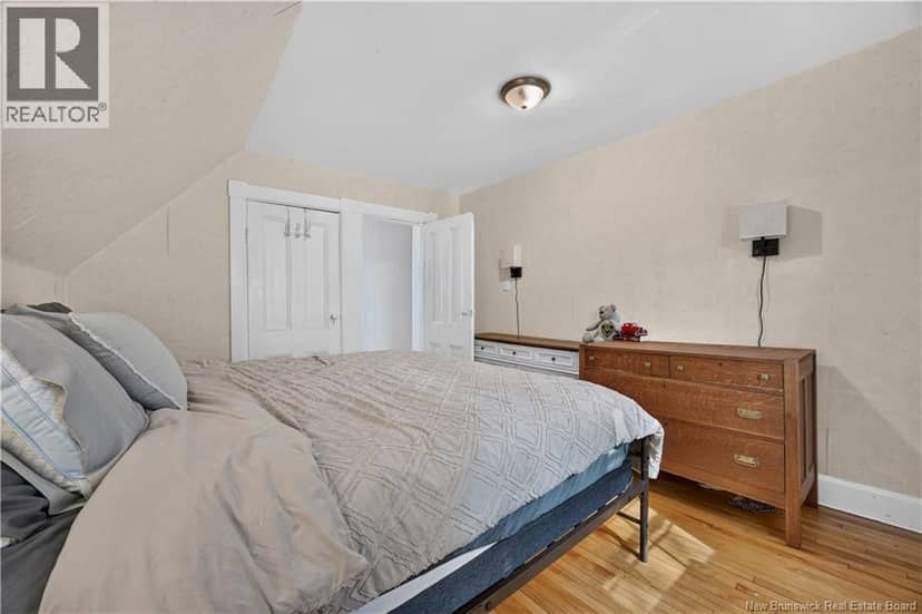 532 King George HWY — photo 23 of 32