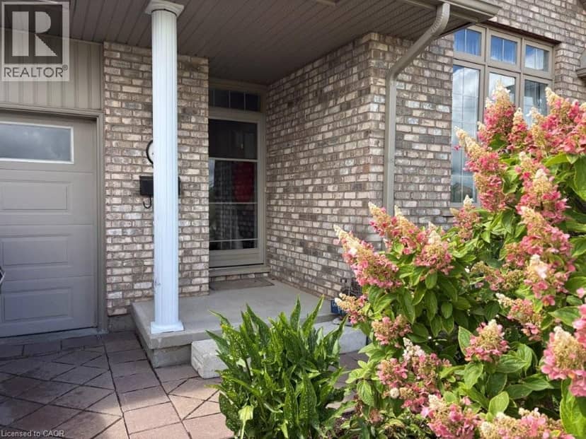 44 LIVINGSTON Boulevard Unit# 11, Baden, photo 2