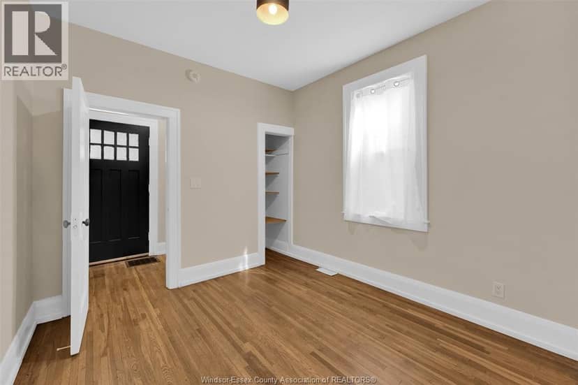 1605 Dougall Avenue — photo 15 of 29