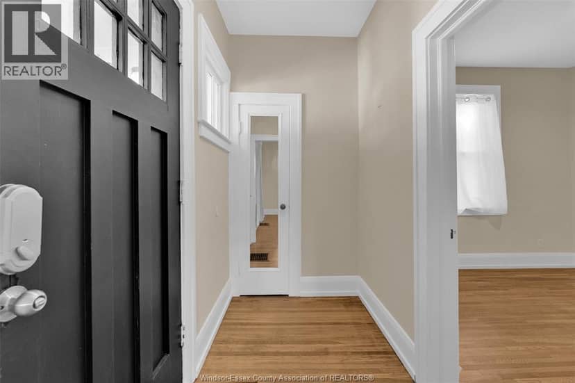 1605 Dougall Avenue — photo 2 of 29