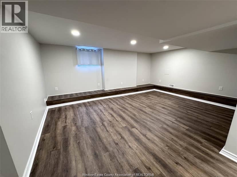 1605 Dougall Avenue — photo 26 of 29
