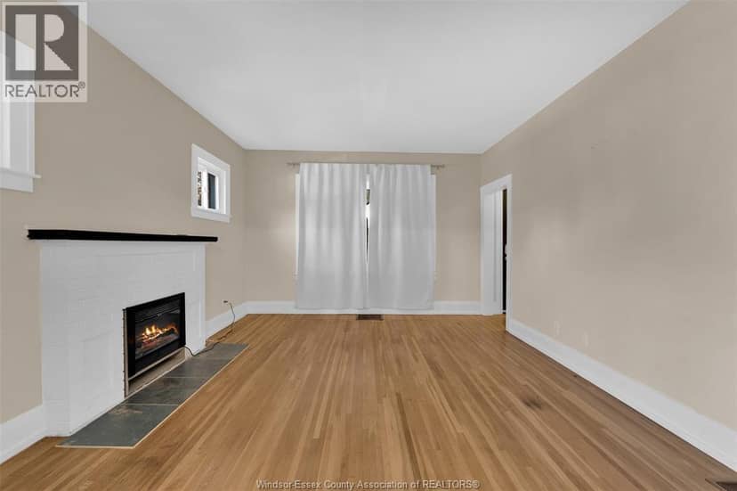 1605 Dougall Avenue — photo 5 of 29