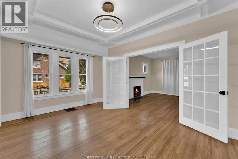 1605 Dougall Avenue — photo 8 of 29