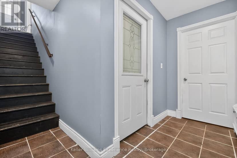 107 Pine Street — photo 16 of 23