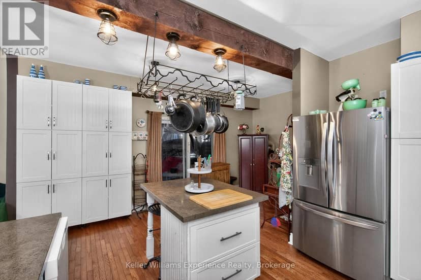107 Pine Street, Tay, photo 5