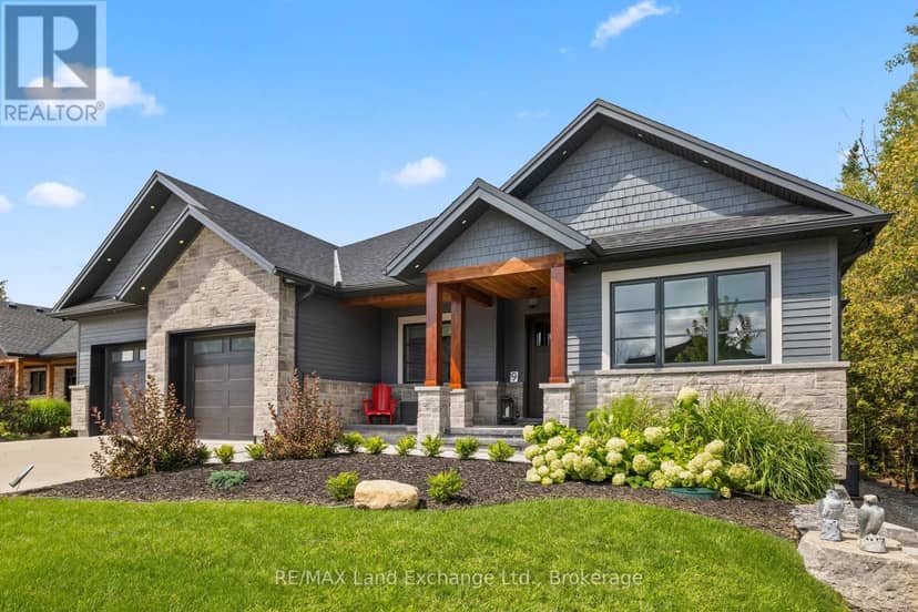 9 Lakeside Woods Crescent — photo 8 of 40