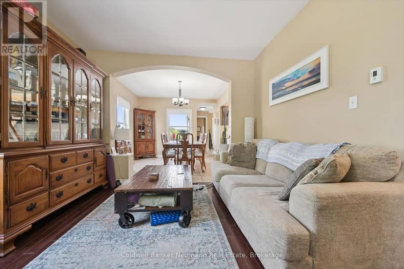 527 Stone Road E — photo 10 of 40