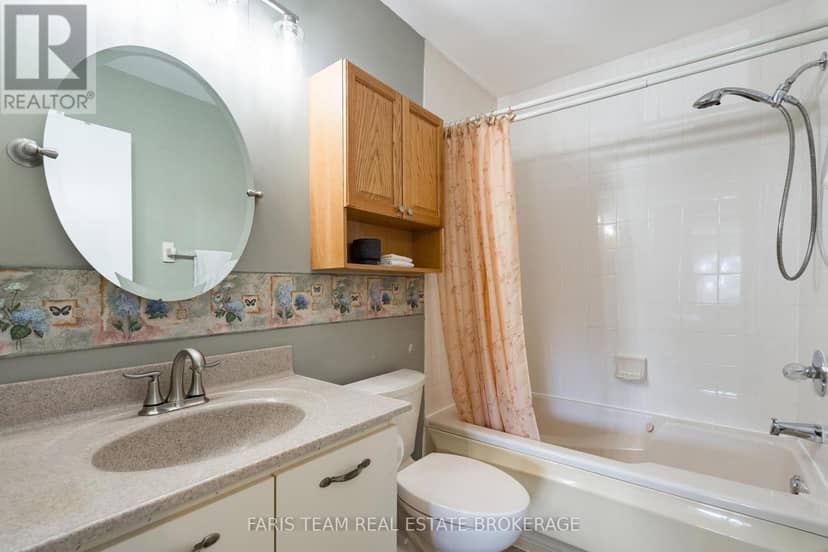 16 - 21 Laguna Parkway — photo 21 of 29