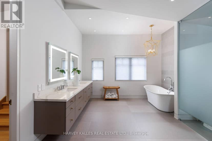 66 Thorncrest Road — photo 34 of 40