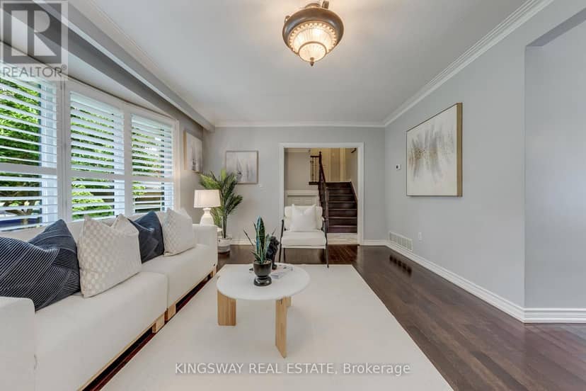 2096 Salvator Boulevard — photo 9 of 40