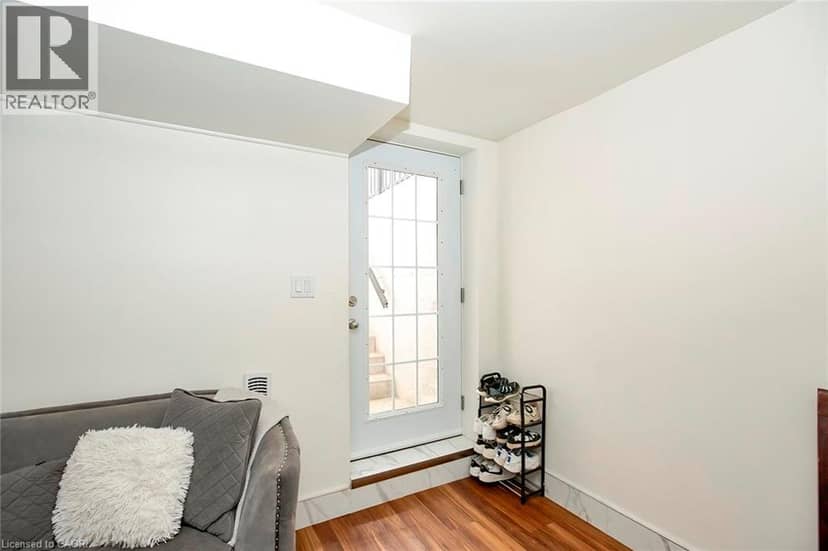 107 GLENCLIFFE Court — photo 36 of 40