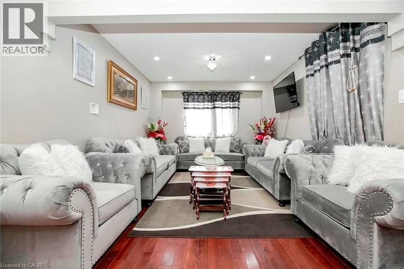 107 GLENCLIFFE Court, Kitchener, photo 5
