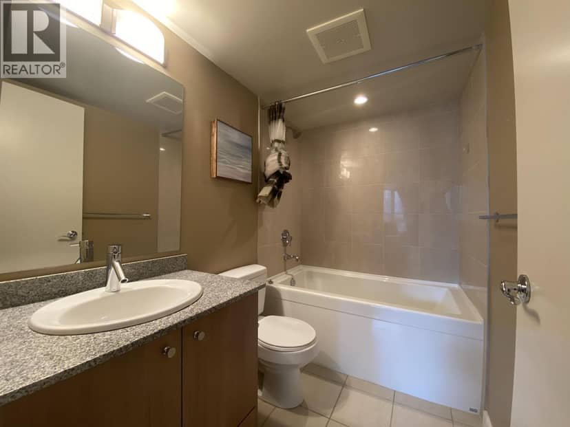 10XX 1212 HOWE STREET, Vancouver, photo 2