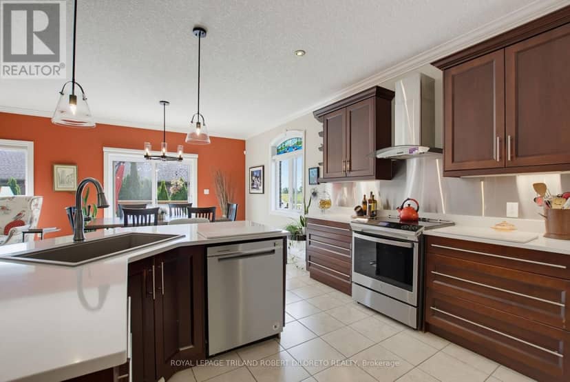 3402 Crane Avenue — photo 14 of 37