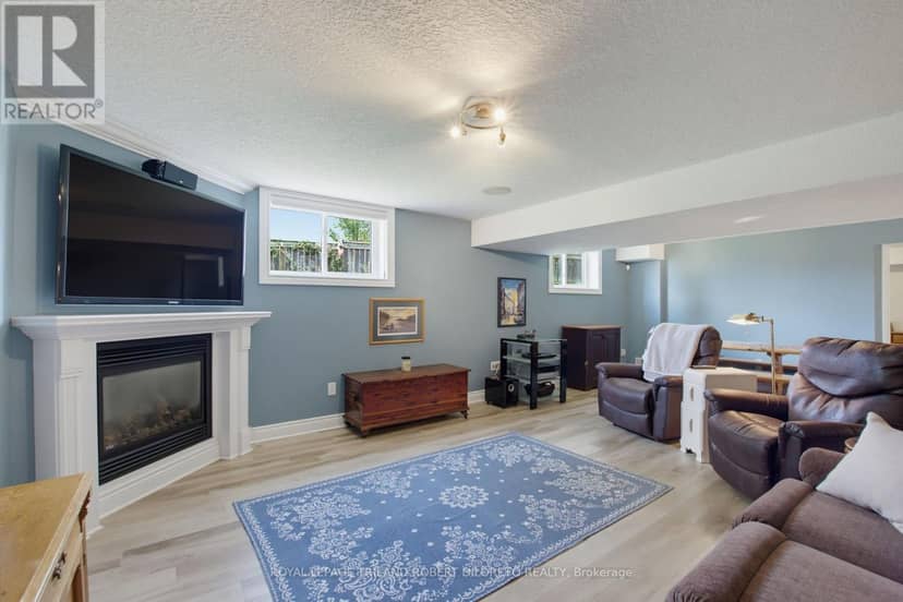 3402 Crane Avenue — photo 27 of 37